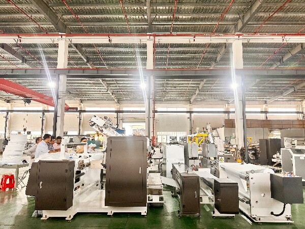 Spunbond nonwoven embossing machine.jpg