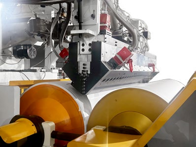 Micro embossing roller for cast film